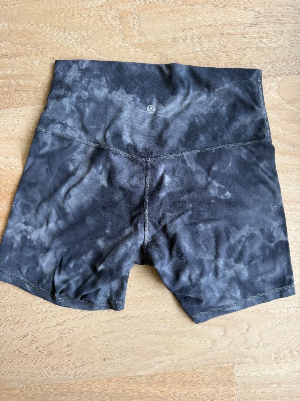 Lululemon Align™ High-Rise Short 6" (Size 8)